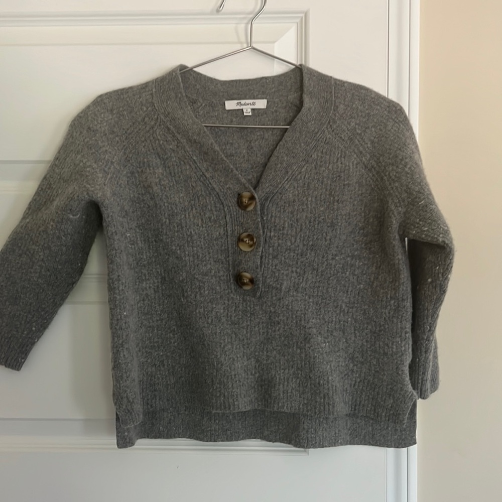 Madewell grey cropped sweater with brown buttons
